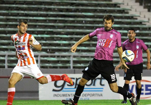 Único antecedente. Atlético Paraná superó por 1 a 0 a Unión de Mar del Plata