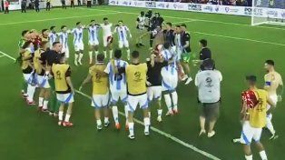 Mato y muero por estos colores, cantaron los jugadores argentinos tras clasificar a la final de la Copa América 2024.