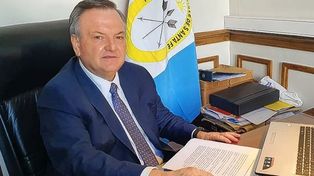Senadores radicales solicitan más información y debate sobre el endeudamiento para conectividad