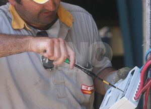Se mantienen sin servicio de luz algunos barrios de la ciudad