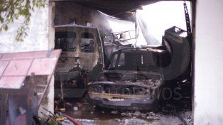Un voraz incendio consumió un depósito en Paraná