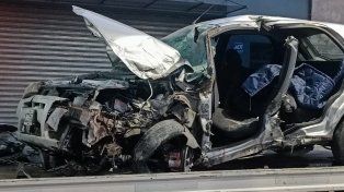 Choque estremecedor y vecinos atrapados: un automovilista murió tras la colisión