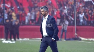 Gustavo Munúa, DT de Unión, candidato al mejor de la 9ª fecha de la Copa de la Liga.