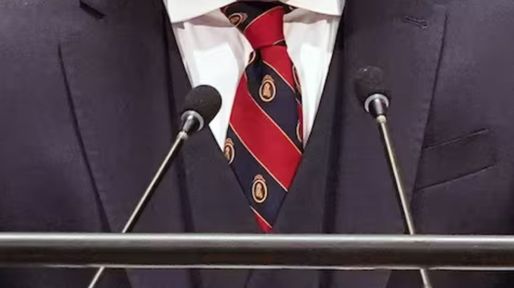 Quién es el amigo rosarino de Milei que le regaló la corbata de Adam Smith que lució en la ONU