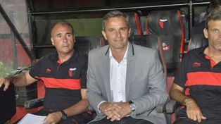 Con varias bajas, Lavallén trabaja para conformar el equipo que recibirá a Tigre
