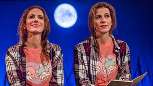 Las hermanas Paula y María Marull protagonizan, escriben y dirigen la obra Lo que el río hace, que se podrá ver en Rosario el 6 y 7 de marzo