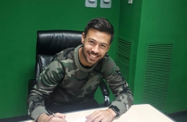 Federico Lértora firmó y se convirtió oficialmente en jugador de Colón