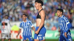 Godoy Cruz venció a Platense sobre la hora y sube en la tabla