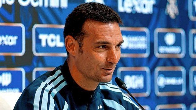 Lionel Scaloni seguirá en la Selección Argentina.