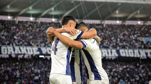 Talleres derrotó 2 a 0 a Atlético Tucumán en el Kempes.