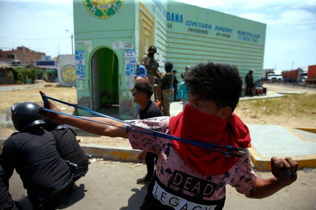 Se agrava la crisis en Perú: en otra jornada sangrienta ya suman 20 los muertos