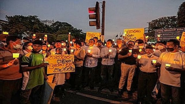 Incertidumbre tras la huida del presidente de Siri Lanka&nbsp;