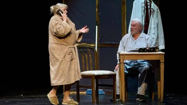La actriz Manuela Pal protagoniza junto a Rodolfo Ranni La noche de la basura