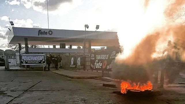 Falta de neumáticos: fracasaron las negociaciones y se acordó un cuarto intermedio