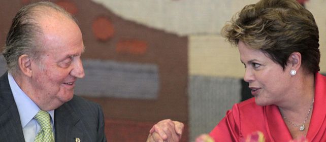 Dilma agasajó al rey Juan Carlos I en Brasilia. Reiteró su propuesta para la crisis mediante crecimiento y distribución. El equilibrio fiscal