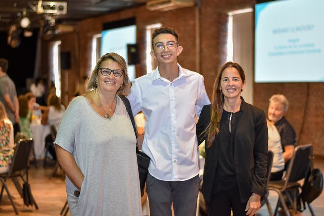 Marcela Curci, Franco Gudei y Alejandra Campane.  