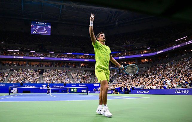 Mariano Navone batalló y venció a Djokovic en el estreno del US Open.