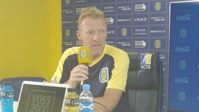 Bajo perfil. Lussenhoff habló de las necesidades del plantel pero no dio nombres.