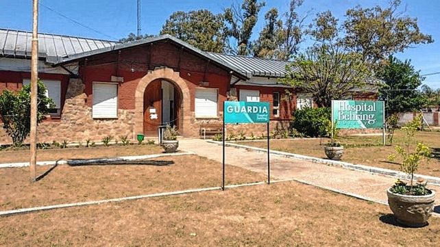 Una médica abandonó la guardia de un hospital y dejó a un carpintero en su lugar