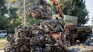Paraná: compactarán más de 3.000 motos y convocan a retirarlas