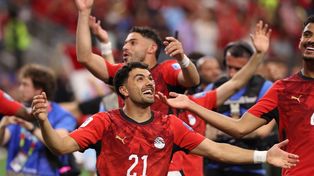 Egipto dejó atrás a Australia en los penales y puede ser el rival de Argentina si la selección vence a Cabo Verde.