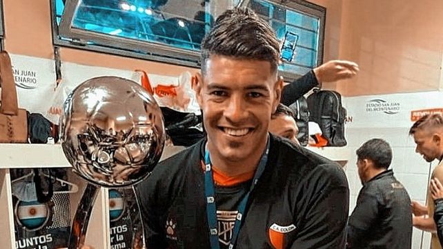 Lucas Acevedo se quiere ganar un lugar en la formación titular de Colón.