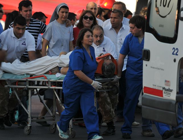 Tras el accidente, el gobernador Gioja fue operado y está grave, pero estable