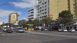Avenida Alberdi: buscan cambiar normas para construir más edificios