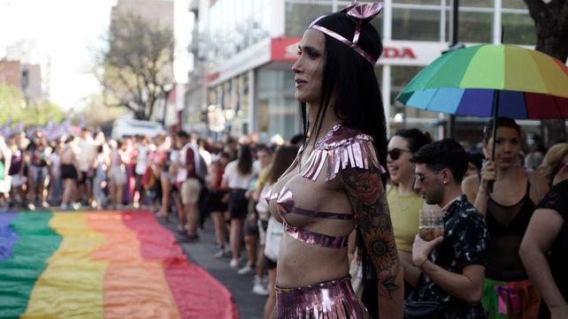 Miles de personas se movilizan cada año en la Marcha del Orgullo.