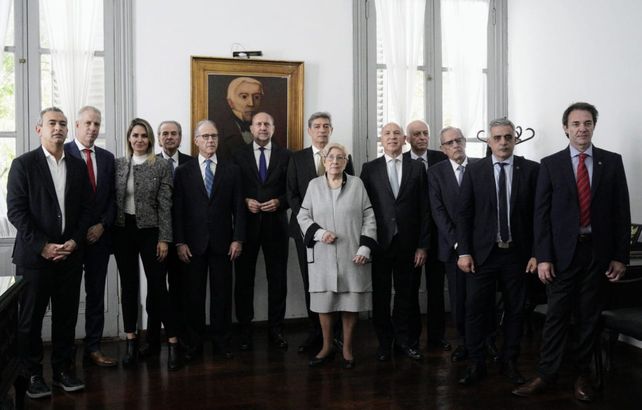 Los magistrados de la Corte Suprema participan de la cumbre del Poder Judicial en Rosario