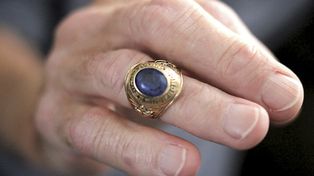 Un anillo robado en EEUU fue hallado en Grecia 42 años después