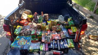 La pirotecnia fue hallada durante un operativo en Teniente Agneta al 4200.