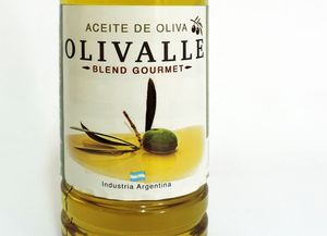 Assal prohibió el aceite de oliva marca Olivalle”