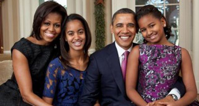 Barack y Michelle Obama prohibieron a sus hijas usar Facebook