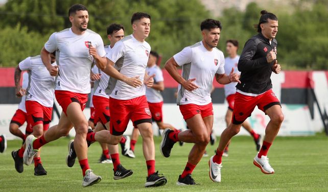 El plantel retomó los enrenamientos este miércoles en el predio de Bella Vista. (Foto: Newells)
