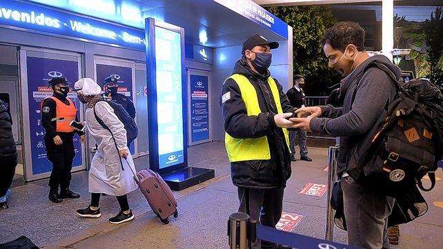Restricción de vuelos. La medida fue formalizada mediante una carta que la ANAC envió a las diferentes aerolíneas. Restricción de vuelos. La medida fue formalizada mediante una carta que la ANAC envió a las diferentes aerolíneas.