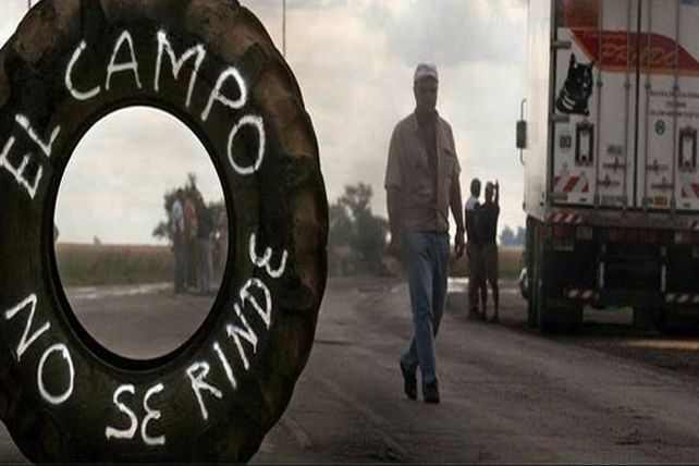 El campo inicia un movimiento continuado de protesta en las rutas