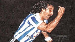 Néstor Sicher marcó ante Atlanta el gol que significó el retorno de Racing a la Primera División.