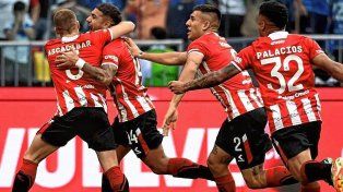 Estudiantes estrena su título de campeón ante Tigre en Victoria