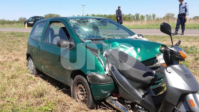 Chocó a los cuatro integrantes de una familia que viajaban en motocicleta