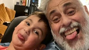 Francesco con su abuelo Jorge Rial disfrutan del reencuentro luego de un tiempo sin verse por los problemas familiares.