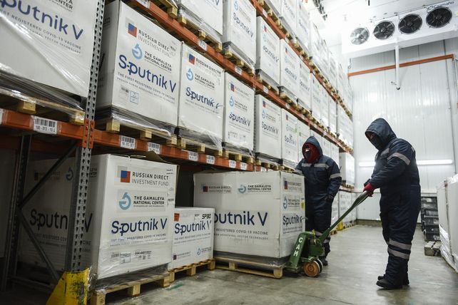 Campaña de vacunación: llegan a la provincia de Santa Fe 30.600 dosis de la vacuna Sputnik V