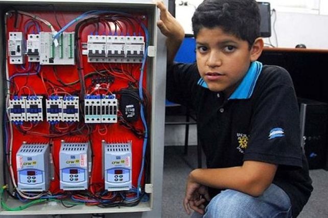 Un chico genio en Córdoba: tiene 13 años y ya aprobó 15 materias en la Universidad