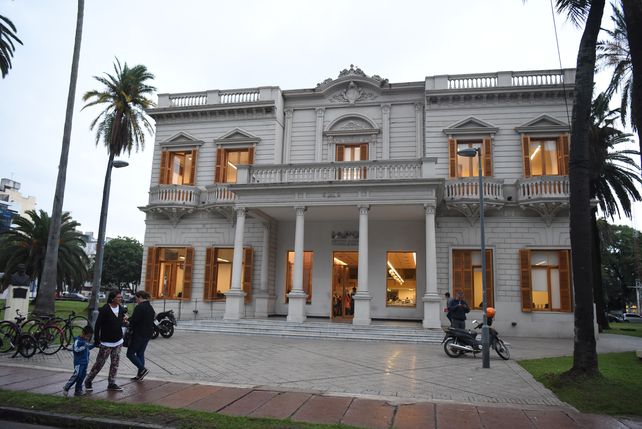 Iapos suspendió la atención al público por falta de limpieza en la sede de la obra social