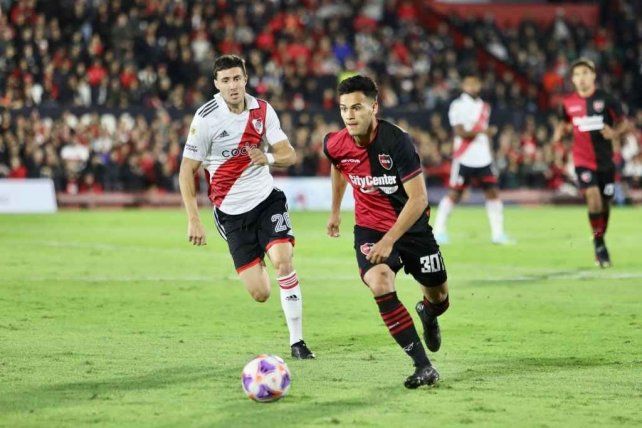 Cristian Ferreira será titular en el equipo rojinegro tras cumplir la sanción.