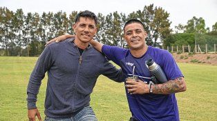Brian Fernández inicia una nueva etapa en Fénix de Uruguay.