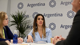 Yanina Martínez afirmó que comunicó “oportunamente” que viajaría al exterior.