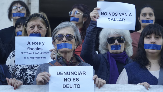 Manifestación frente a Tribunales: denuncian campaña para desacreditar a las víctimas de abuso
