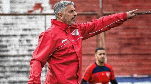 Monasterio palpitó el duelo con Colón: Para nosotros es una final