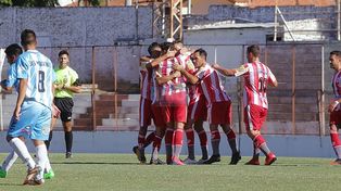 El Decano no dejó dudas en la última fecha y logró el pasaje a la final de la Región Litoral Sur.